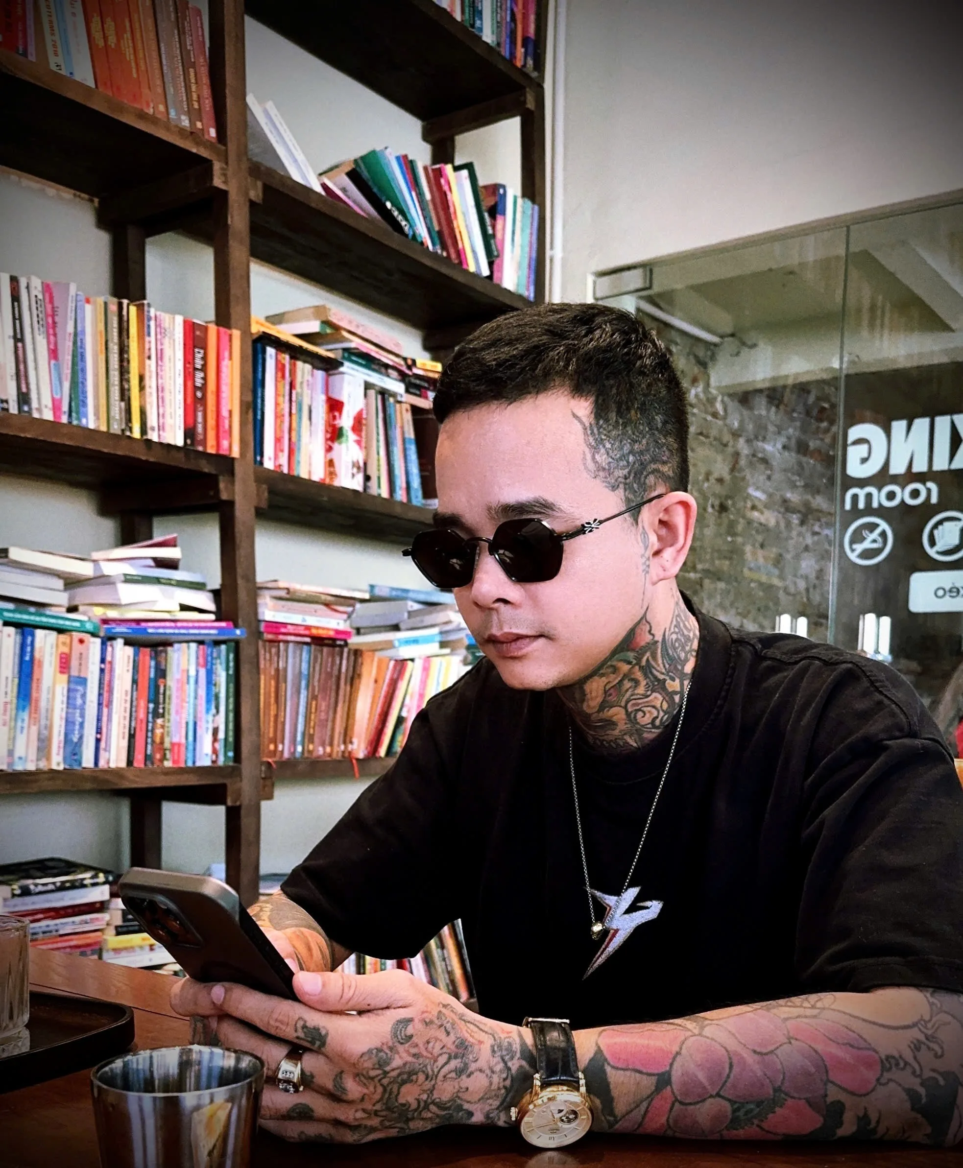 HUNG NGUYEN